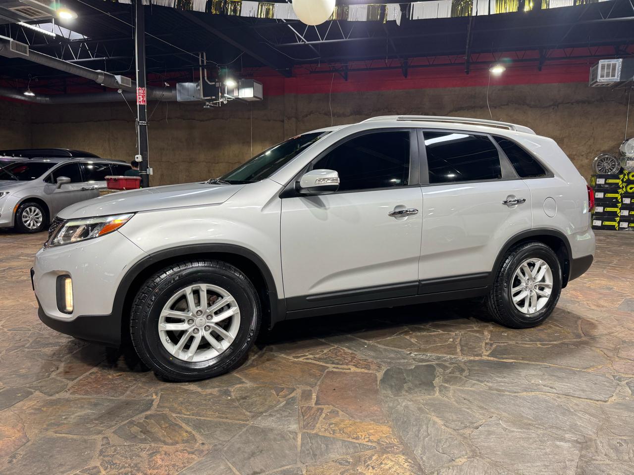 Kia Sorento 2WD 4dr I4 LX 2014
