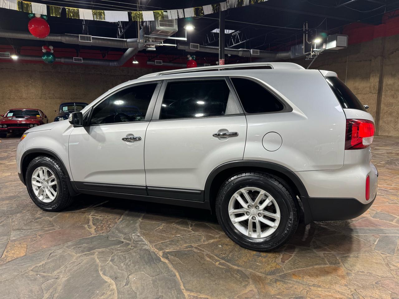 Kia Sorento 2WD 4dr I4 LX 2014