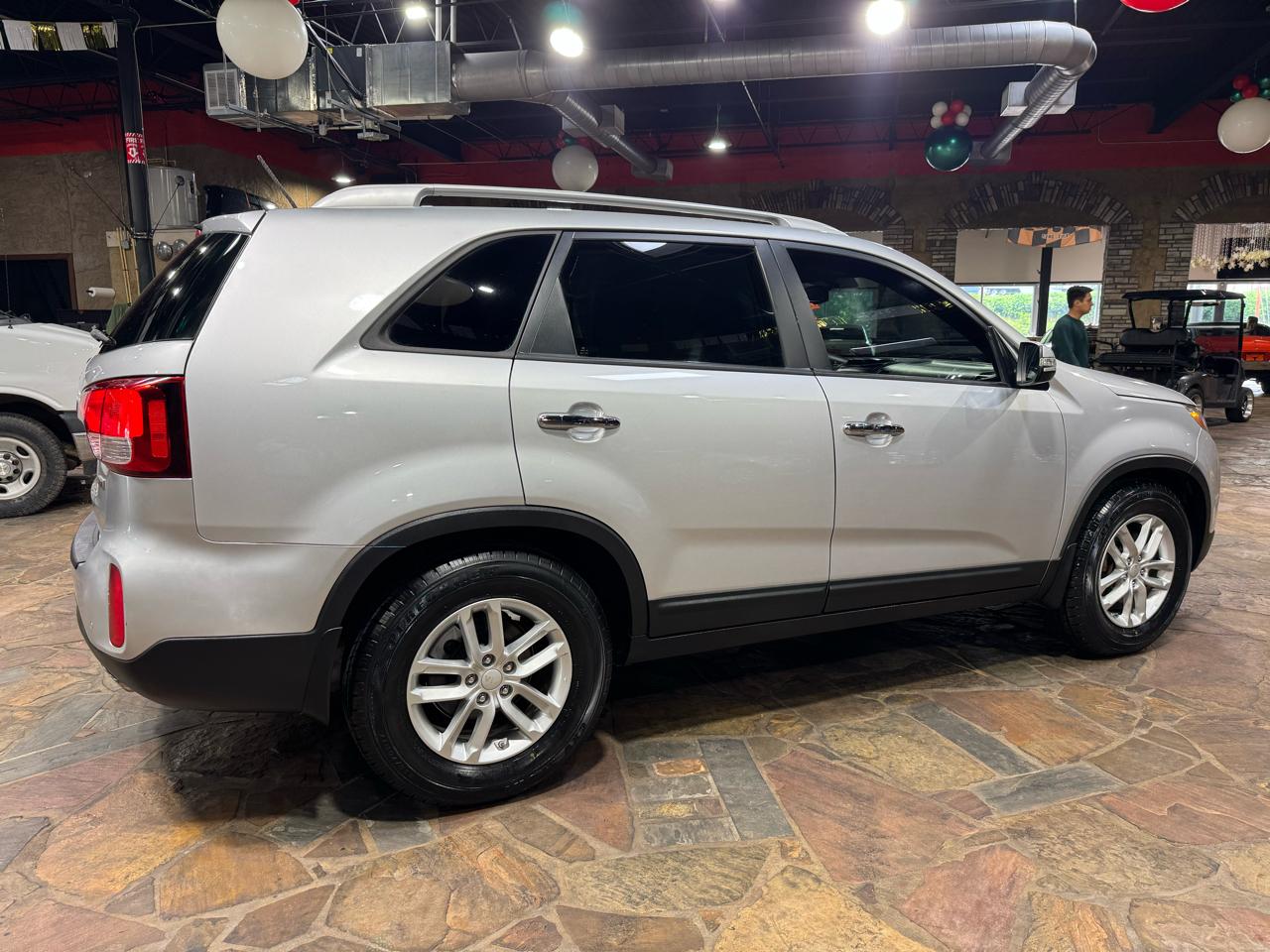 Kia Sorento 2WD 4dr I4 LX 2014