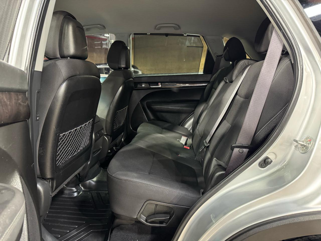 Kia Sorento 2WD 4dr I4 LX 2014
