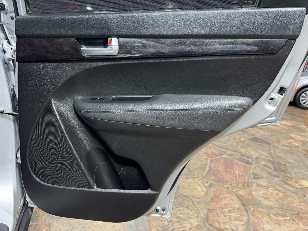 Kia Sorento 2WD 4dr I4 LX 2014