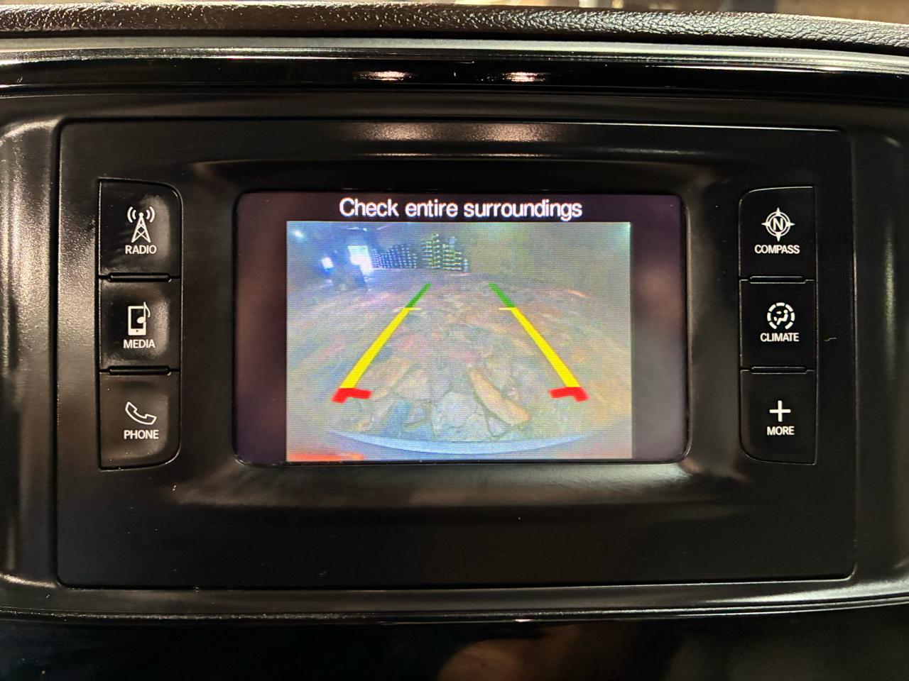 Chrysler Pacifica Touring-L FWD 2017