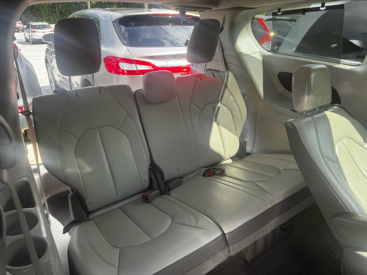 Chrysler Pacifica Touring-L FWD 2017