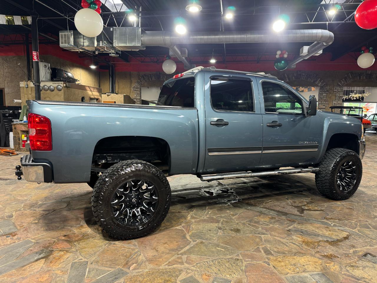 Chevrolet Silverado 1500 2WD Crew Cab 143.5" LT 2012