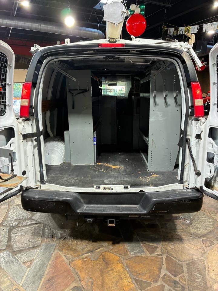 Chevrolet Express Cargo Van RWD 2500 135" 2013