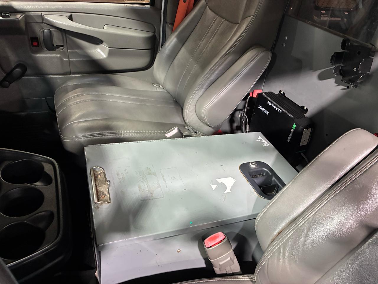 Chevrolet Express Cargo Van RWD 2500 135" 2013