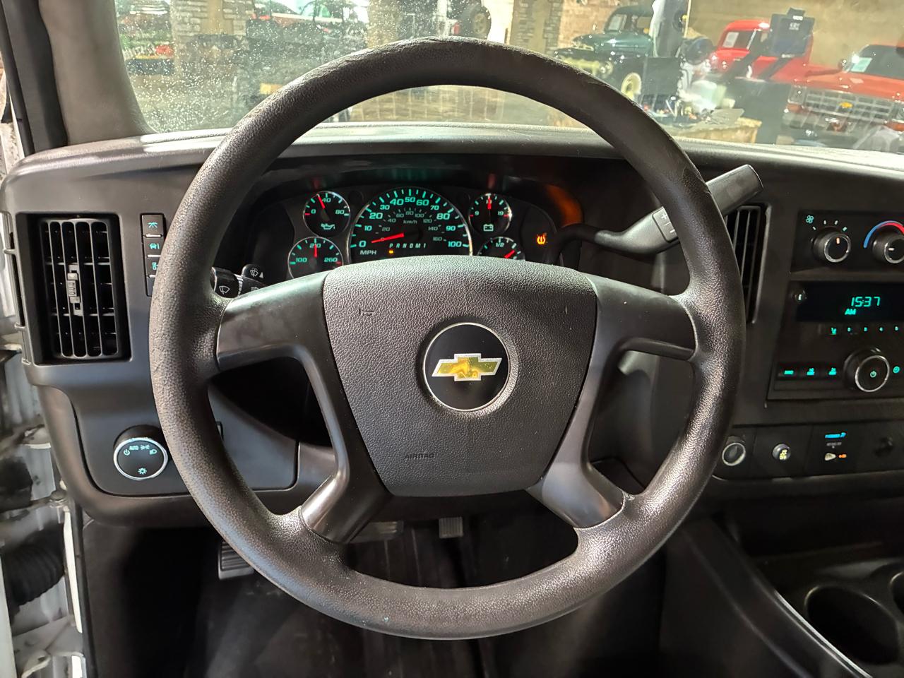 Chevrolet Express Cargo Van RWD 2500 135" 2013