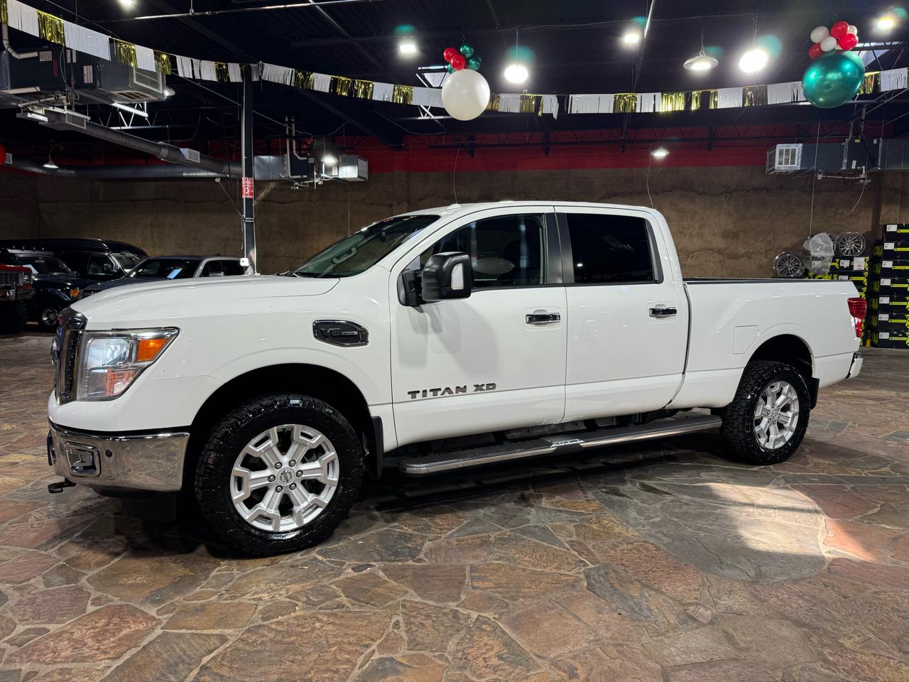 Nissan Titan XD 4x2 Gas Crew Cab SV 2017