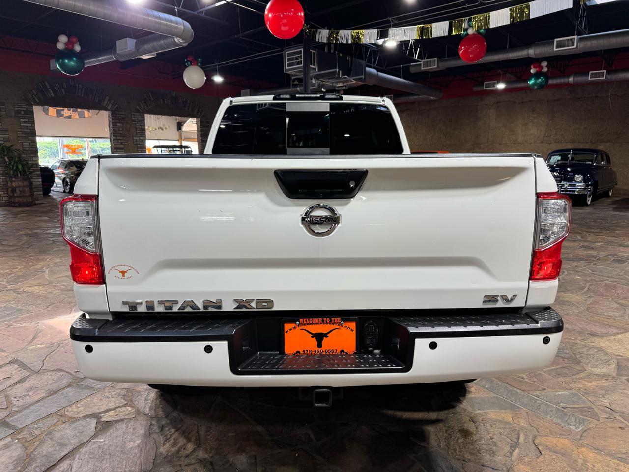 Nissan Titan XD 4x2 Gas Crew Cab SV 2017