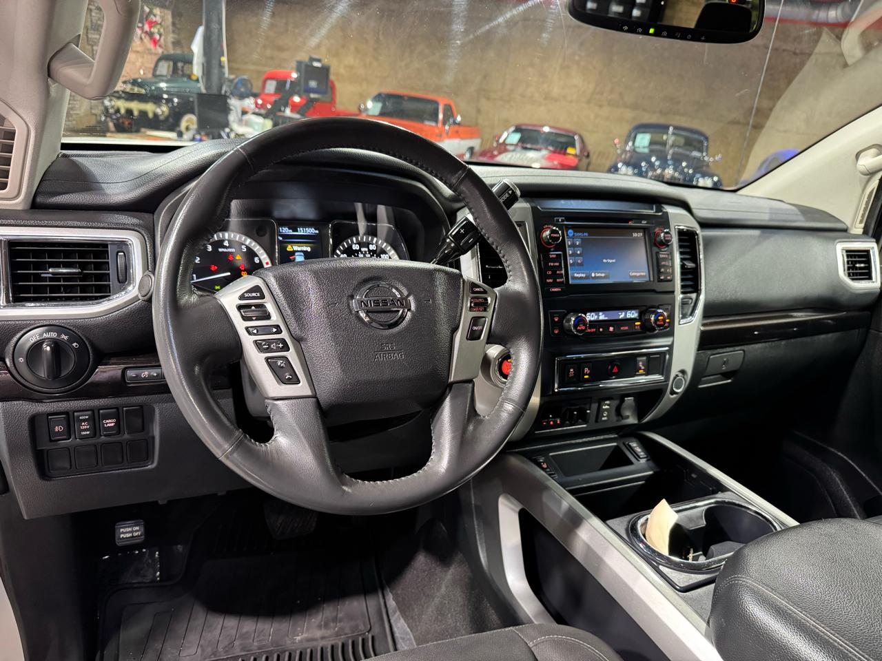 Nissan Titan XD 4x2 Gas Crew Cab SV 2017