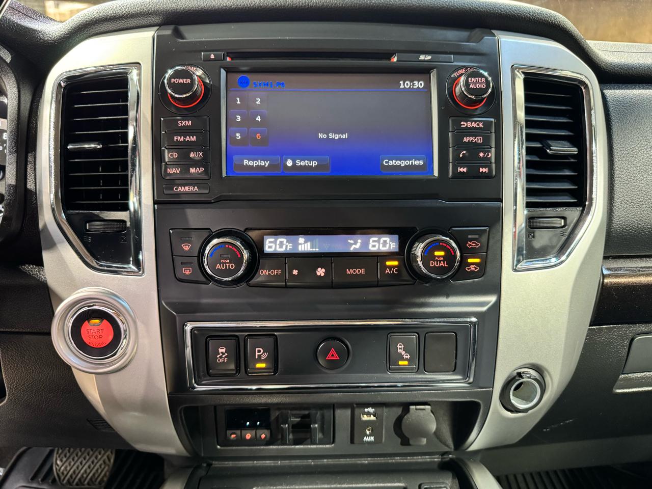 Nissan Titan XD 4x2 Gas Crew Cab SV 2017
