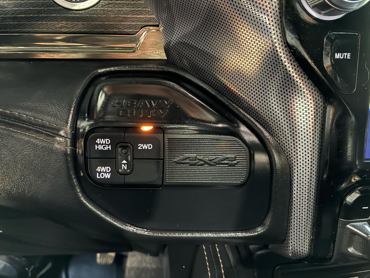 RAM 2500 Limited 4x4 Crew Cab 6'4" Box 2019