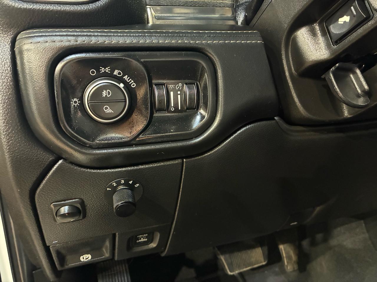 RAM 2500 Limited 4x4 Crew Cab 6'4" Box 2019