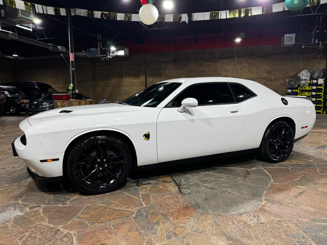 Dodge Challenger 2dr Cpe R/T 2016