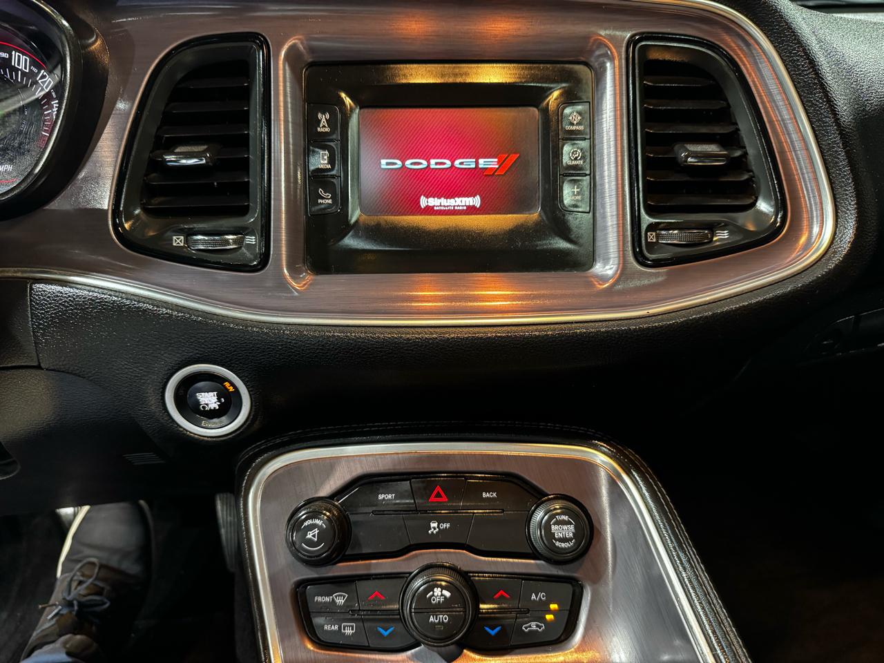 Dodge Challenger 2dr Cpe R/T 2016