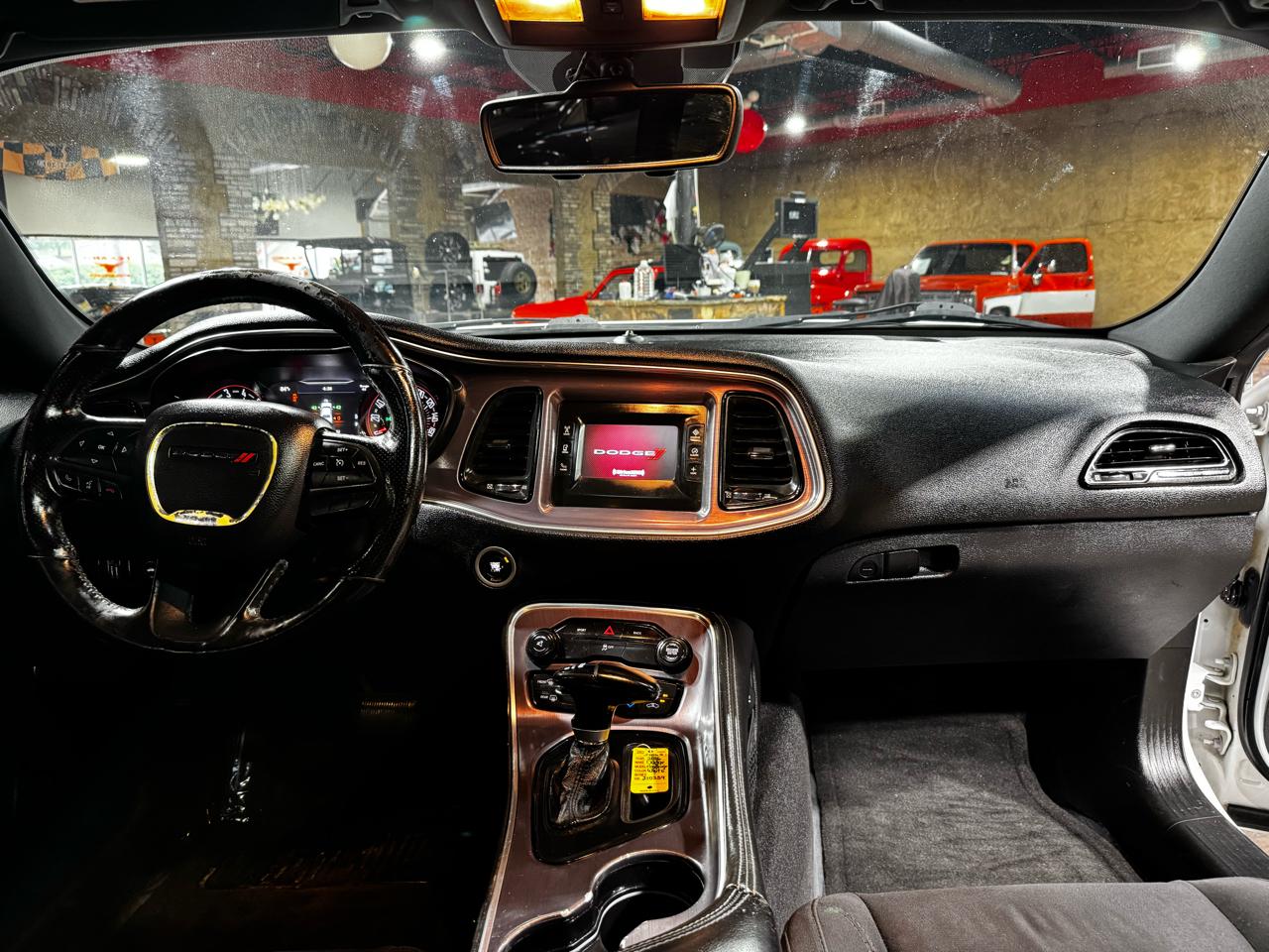 Dodge Challenger 2dr Cpe R/T 2016