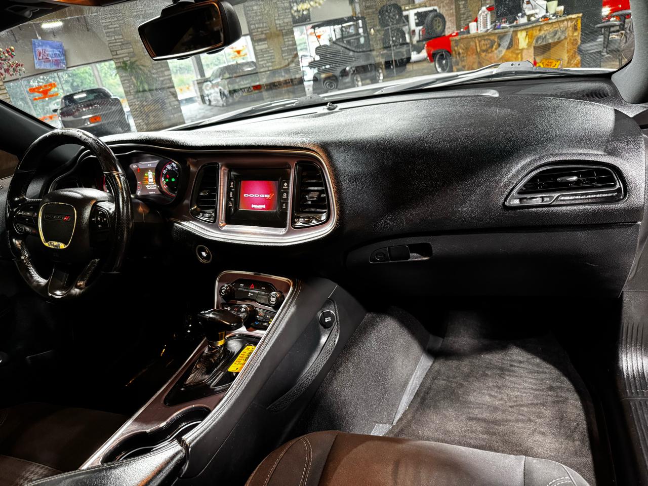Dodge Challenger 2dr Cpe R/T 2016