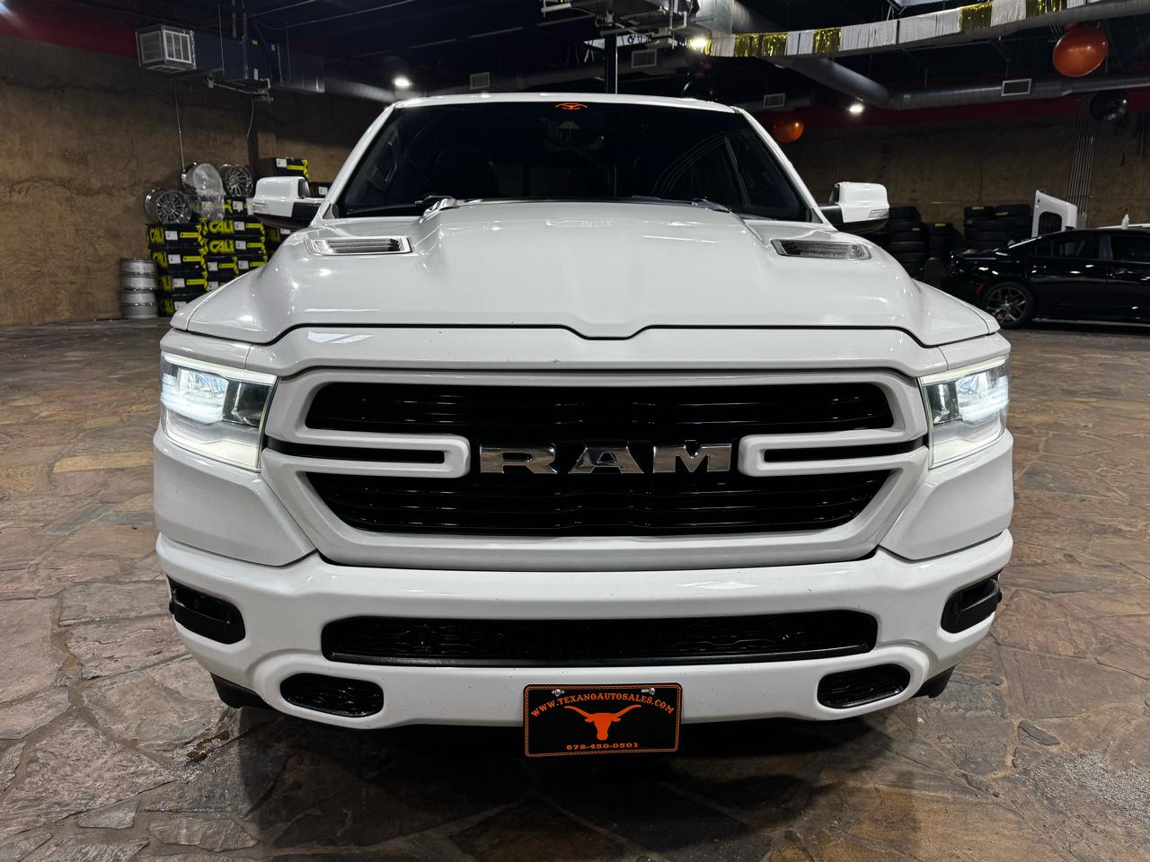 RAM 1500 Laramie 4x4 Crew Cab 5'7" Box 2021