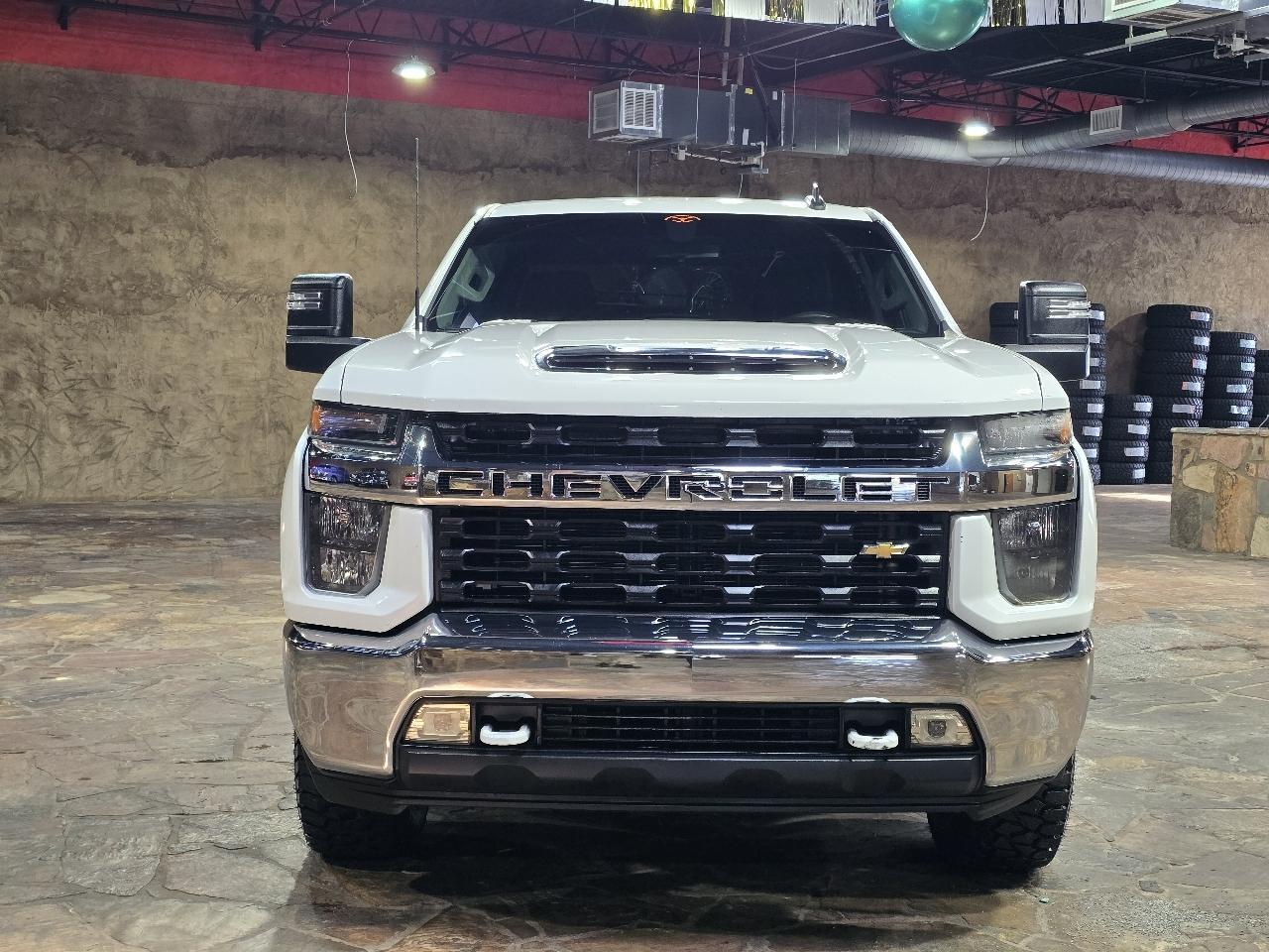 Chevrolet Silverado 2500HD 2WD Crew Cab 172" LT 2020