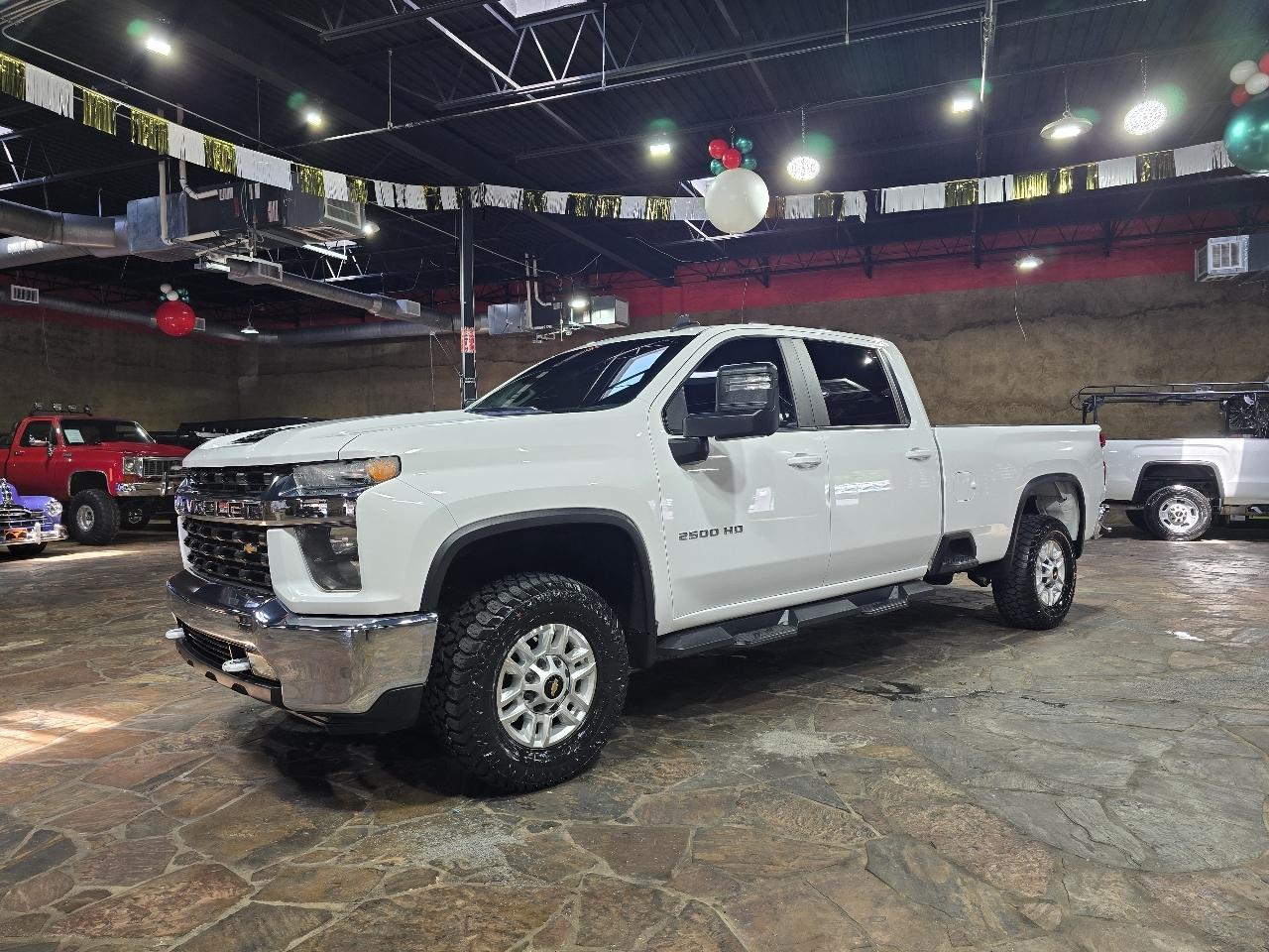 Chevrolet Silverado 2500HD 2WD Crew Cab 172" LT 2020