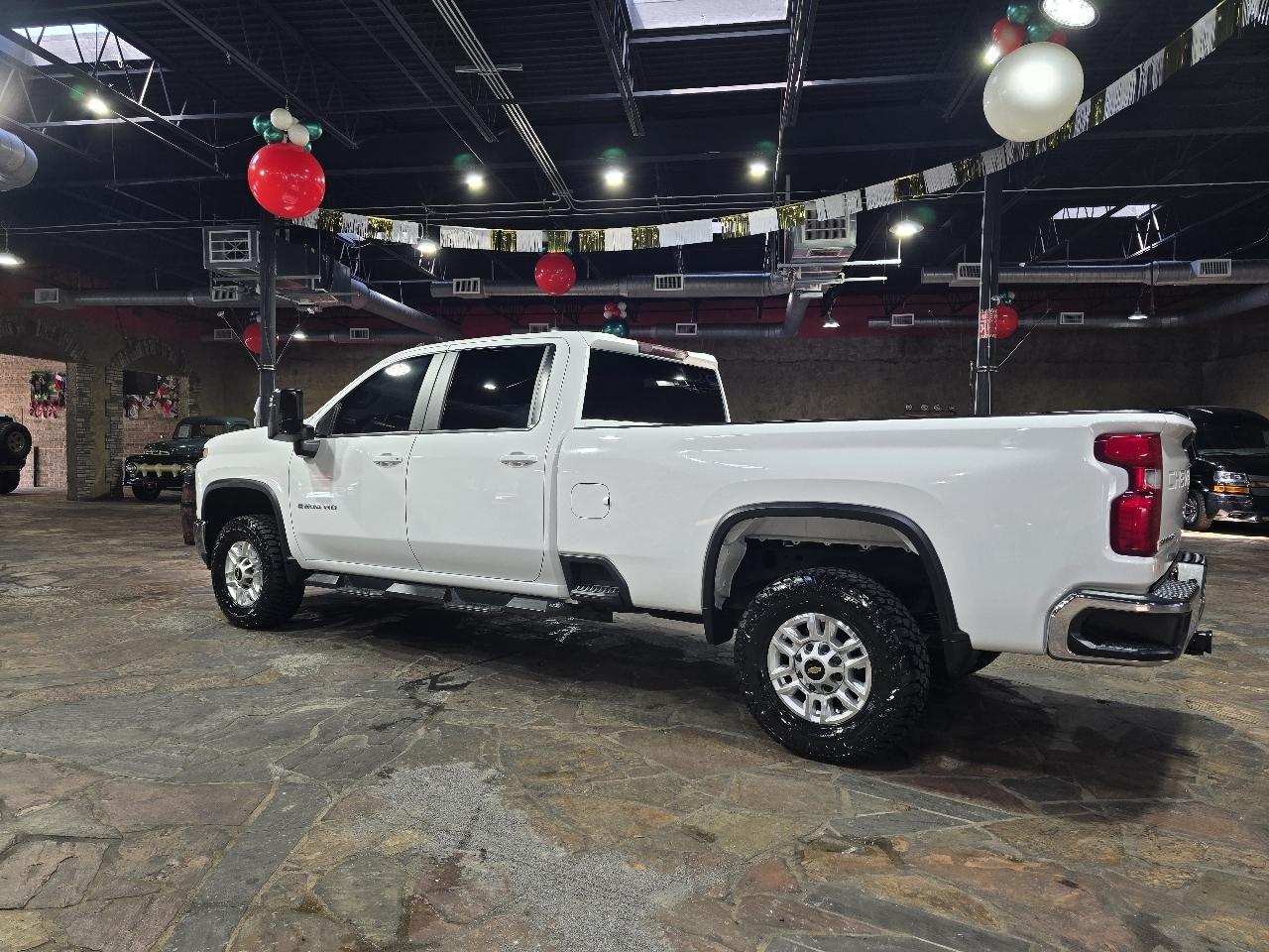 Chevrolet Silverado 2500HD 2WD Crew Cab 172" LT 2020