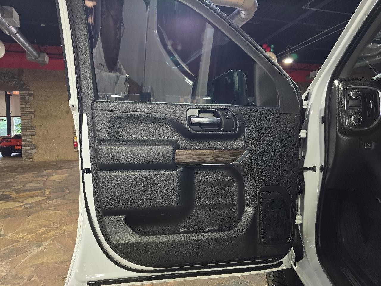 Chevrolet Silverado 2500HD 2WD Crew Cab 172" LT 2020
