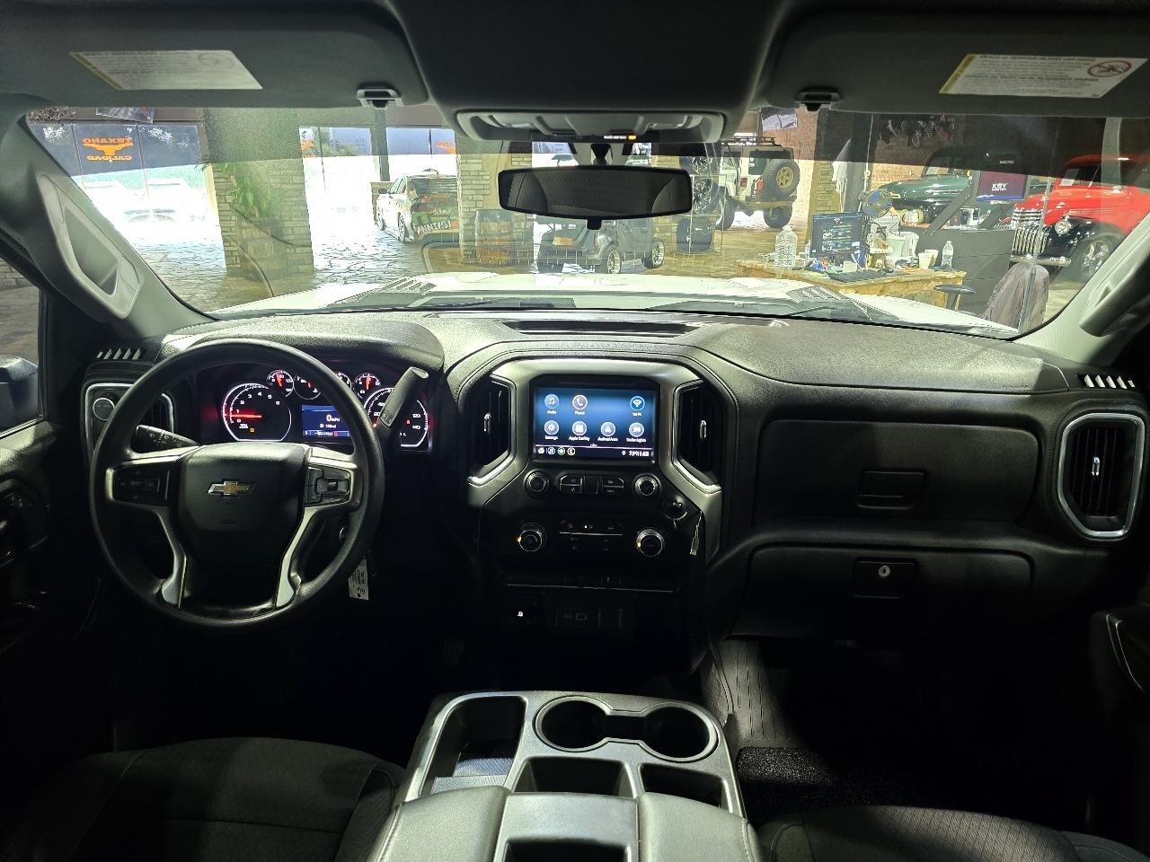 Chevrolet Silverado 2500HD 2WD Crew Cab 172" LT 2020