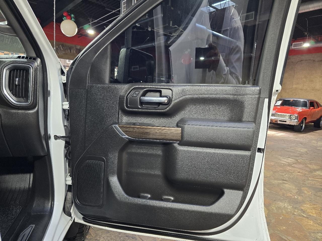 Chevrolet Silverado 2500HD 2WD Crew Cab 172" LT 2020