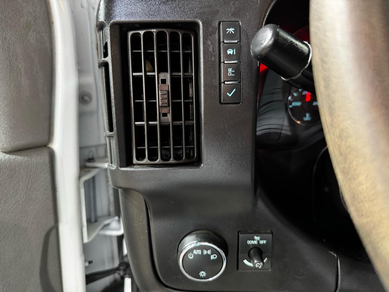 Chevrolet Express Passenger RWD 3500 155" LT 2019