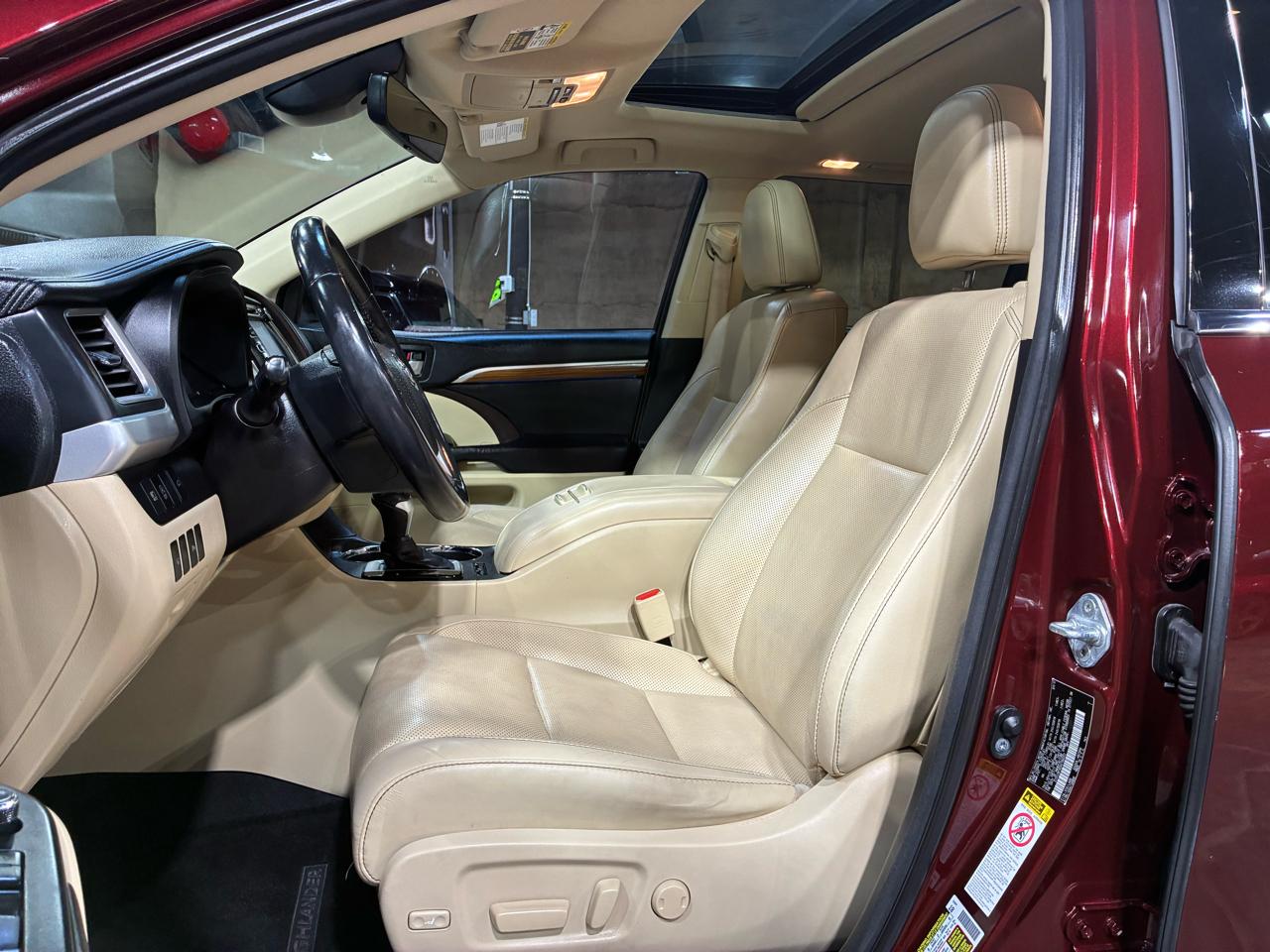 Toyota Highlander Limited V6 FWD (Natl) 2017