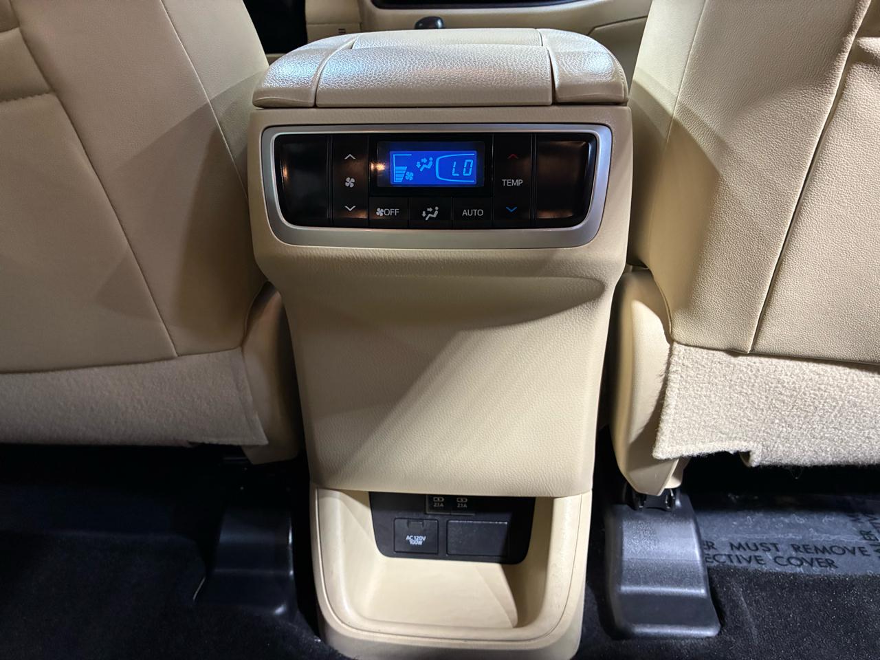Toyota Highlander Limited V6 FWD (Natl) 2017