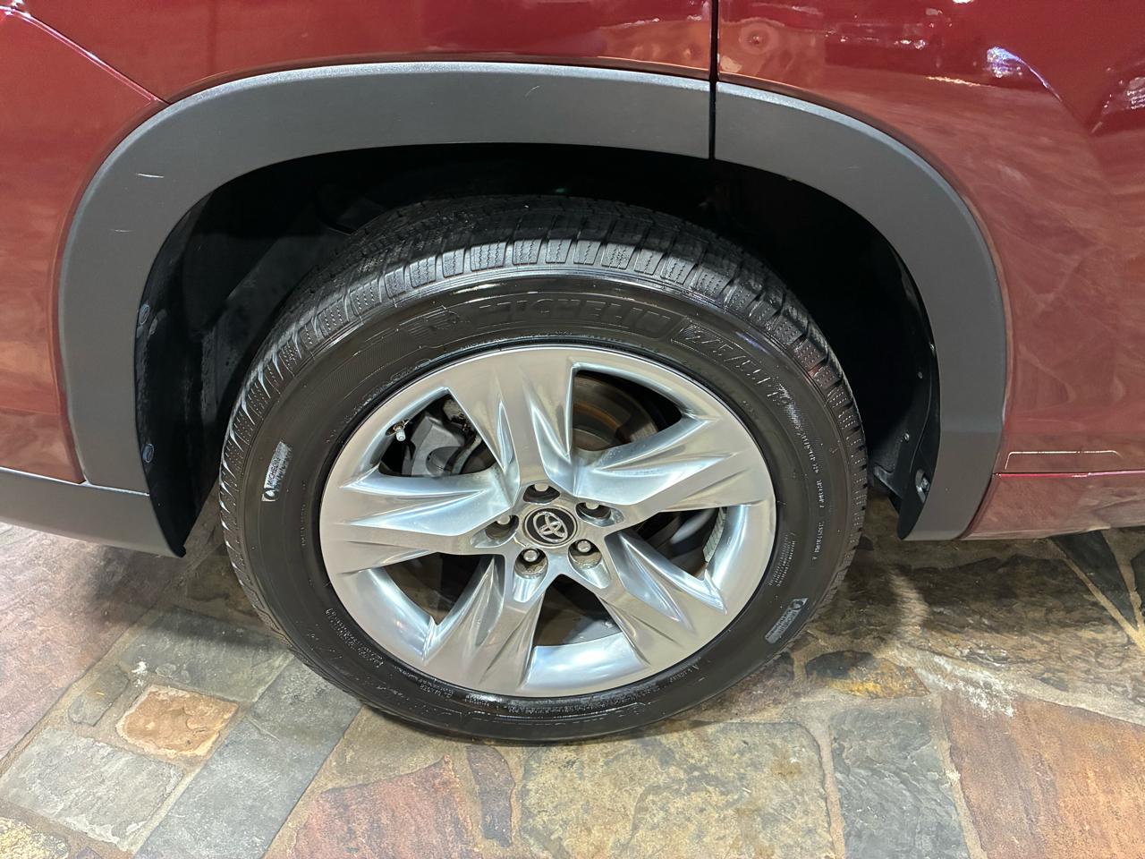 Toyota Highlander Limited V6 FWD (Natl) 2017