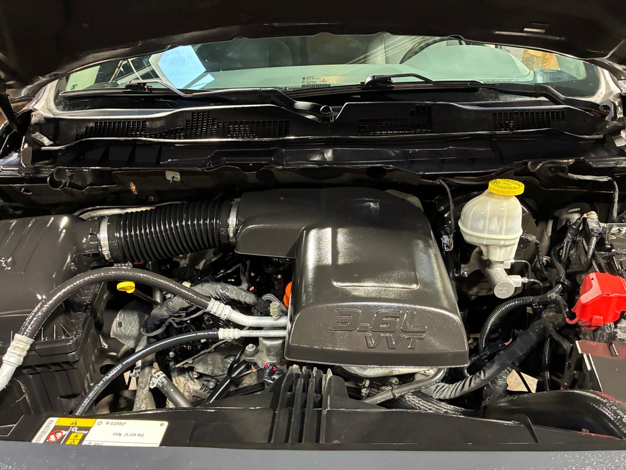 RAM 1500 Express 4x2 Crew Cab 5'7" Box 2018
