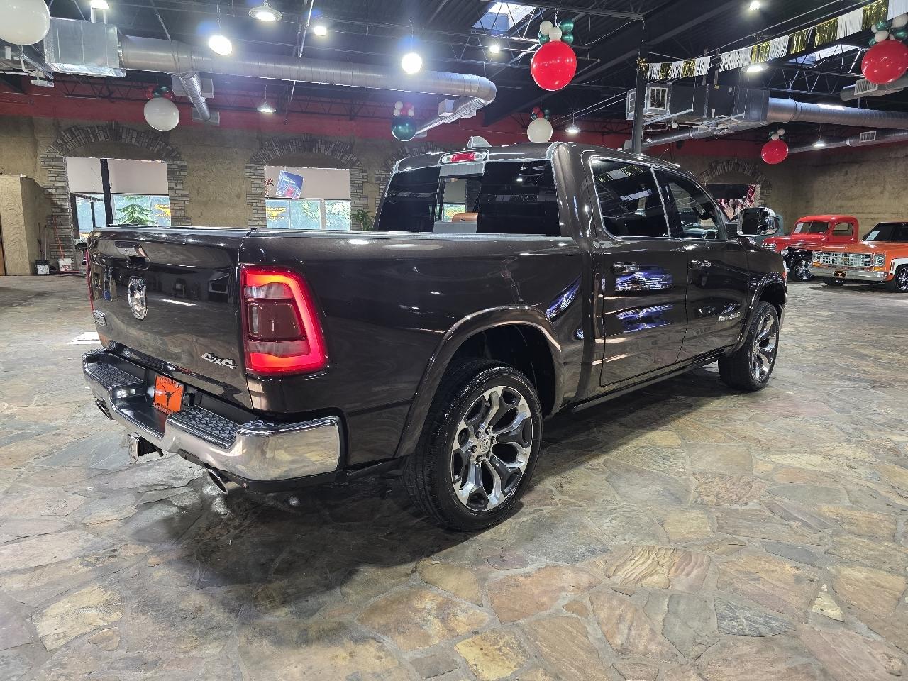 RAM 1500 Longhorn 4x4 Crew Cab 5'7" Box 2019