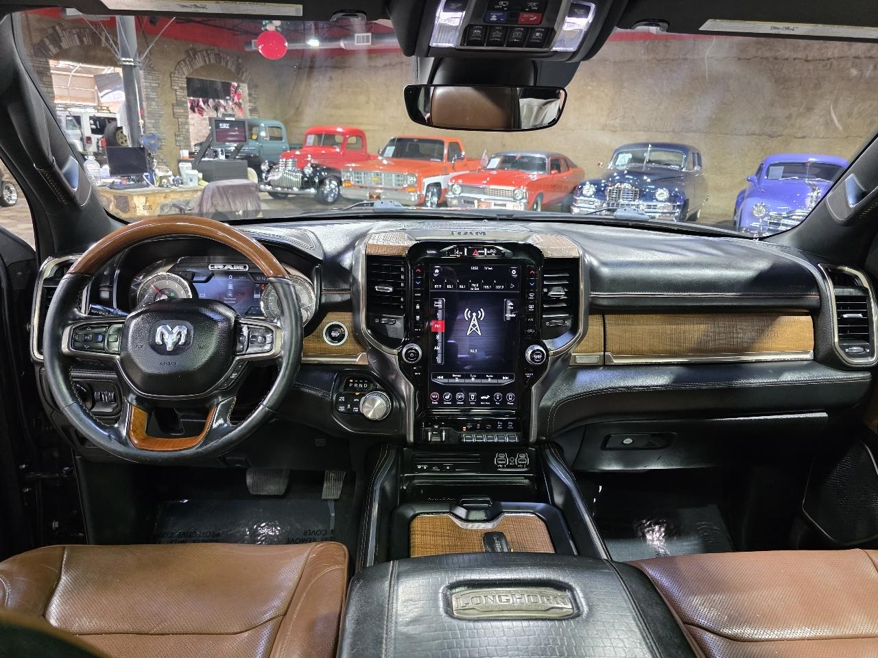 RAM 1500 Longhorn 4x4 Crew Cab 5'7" Box 2019