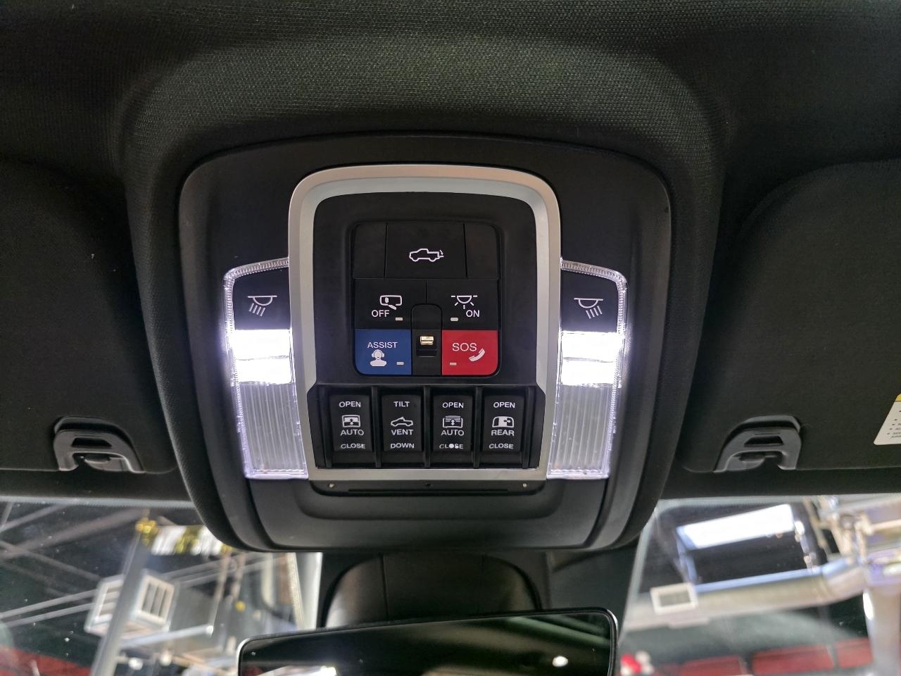 RAM 1500 Longhorn 4x4 Crew Cab 5'7" Box 2019