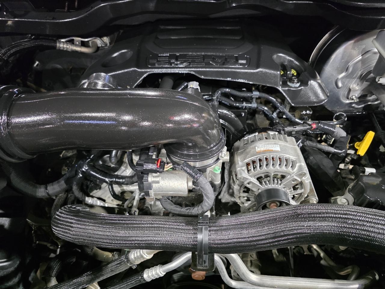 RAM 1500 Longhorn 4x4 Crew Cab 5'7" Box 2019