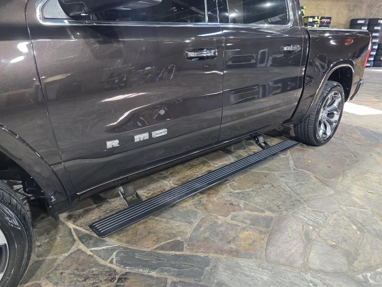 RAM 1500 Longhorn 4x4 Crew Cab 5'7" Box 2019