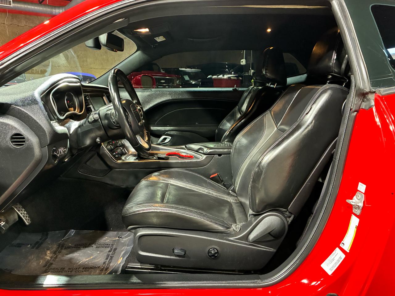 Dodge Challenger 2dr Cpe SXT Plus 2016