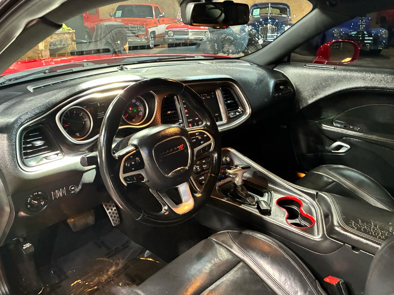 Dodge Challenger 2dr Cpe SXT Plus 2016
