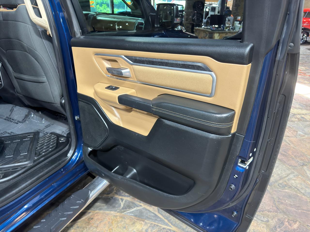 RAM 1500 Big Horn/Lone Star 4x2 Crew Cab 5'7" Box 2019