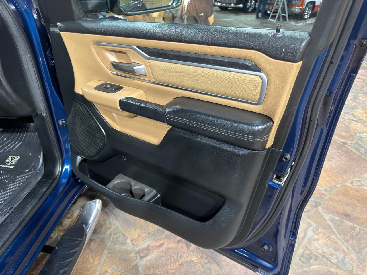 RAM 1500 Big Horn/Lone Star 4x2 Crew Cab 5'7" Box 2019