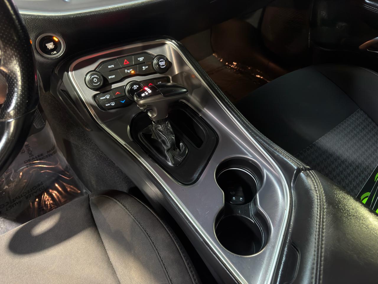 Dodge Challenger R/T RWD 2019
