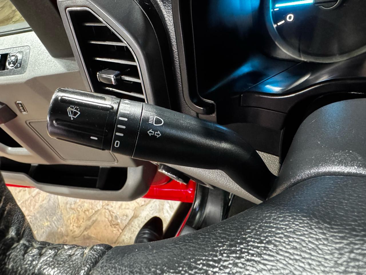 Ford F-150 XLT SuperCrew 5.5-ft. Bed 4WD 2019
