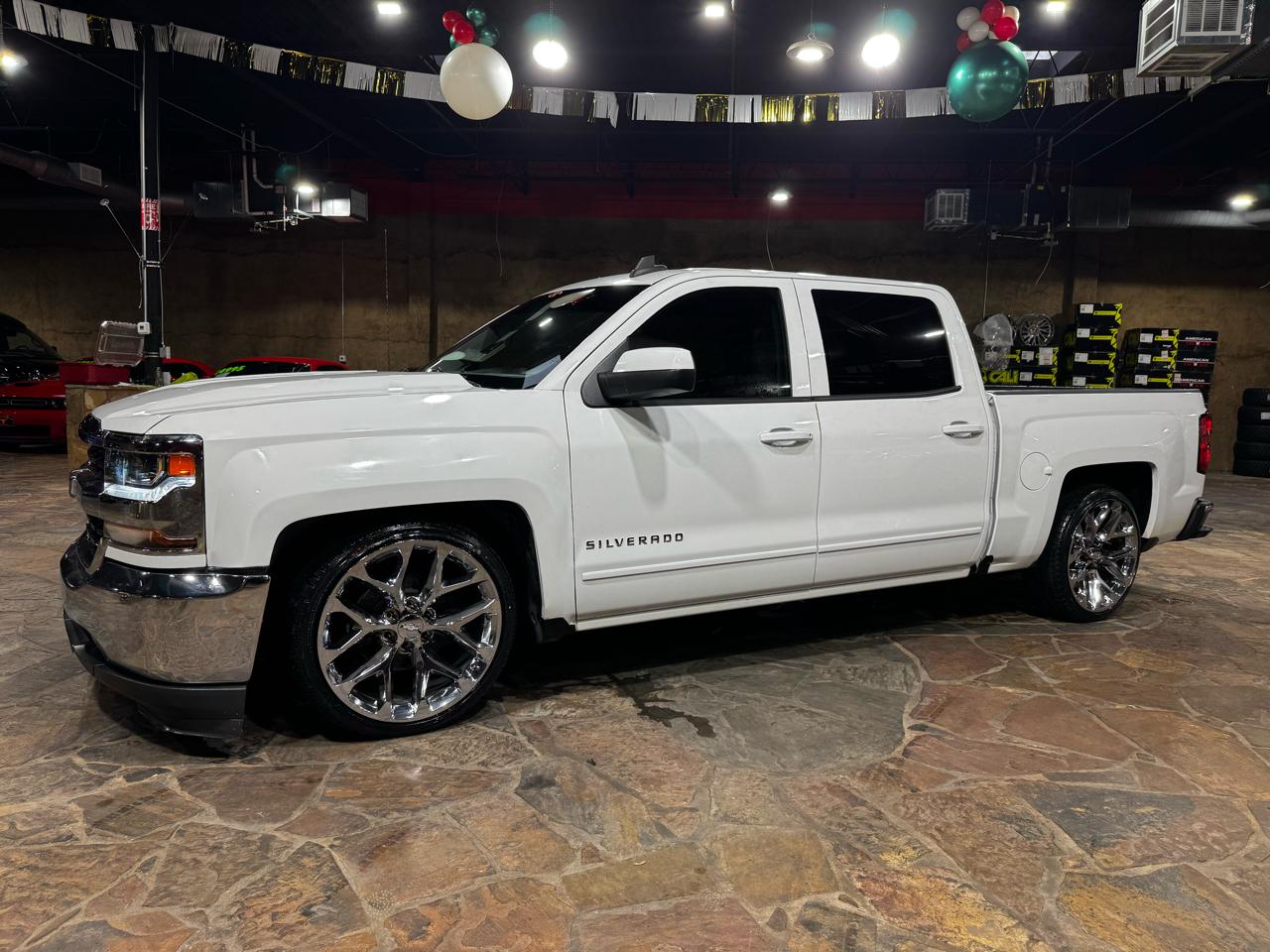 Chevrolet Silverado 1500 2WD Crew Cab 143.5" LT w/1LT 2018