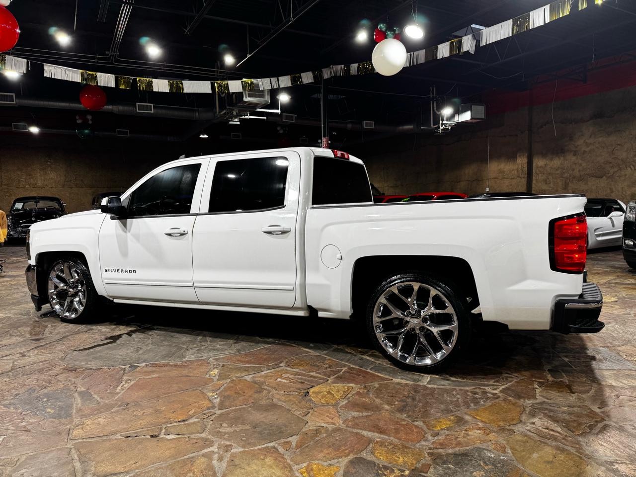 Chevrolet Silverado 1500 2WD Crew Cab 143.5" LT w/1LT 2018