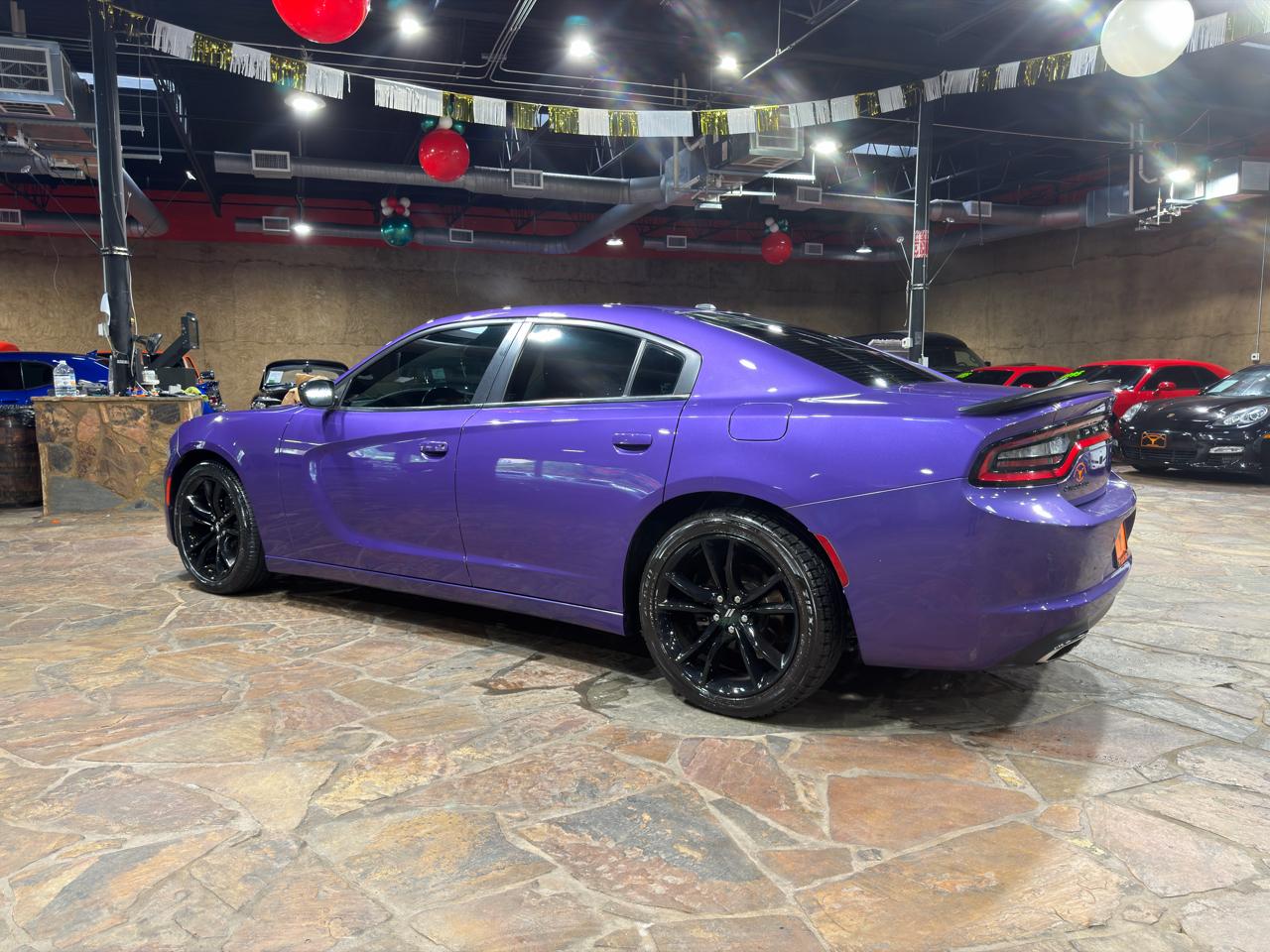 Dodge Charger SXT RWD 2018