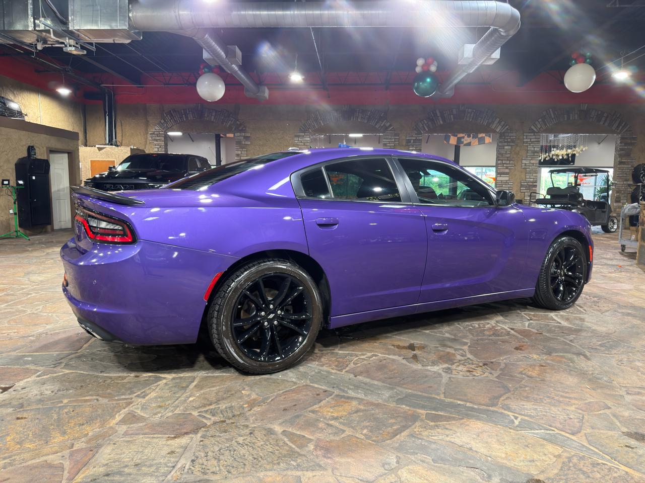 Dodge Charger SXT RWD 2018