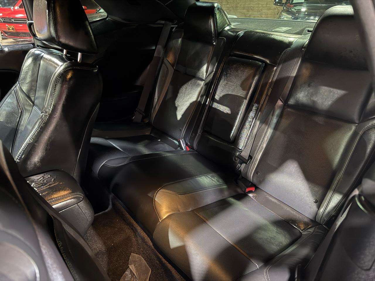 Dodge Challenger SXT Plus RWD 2018