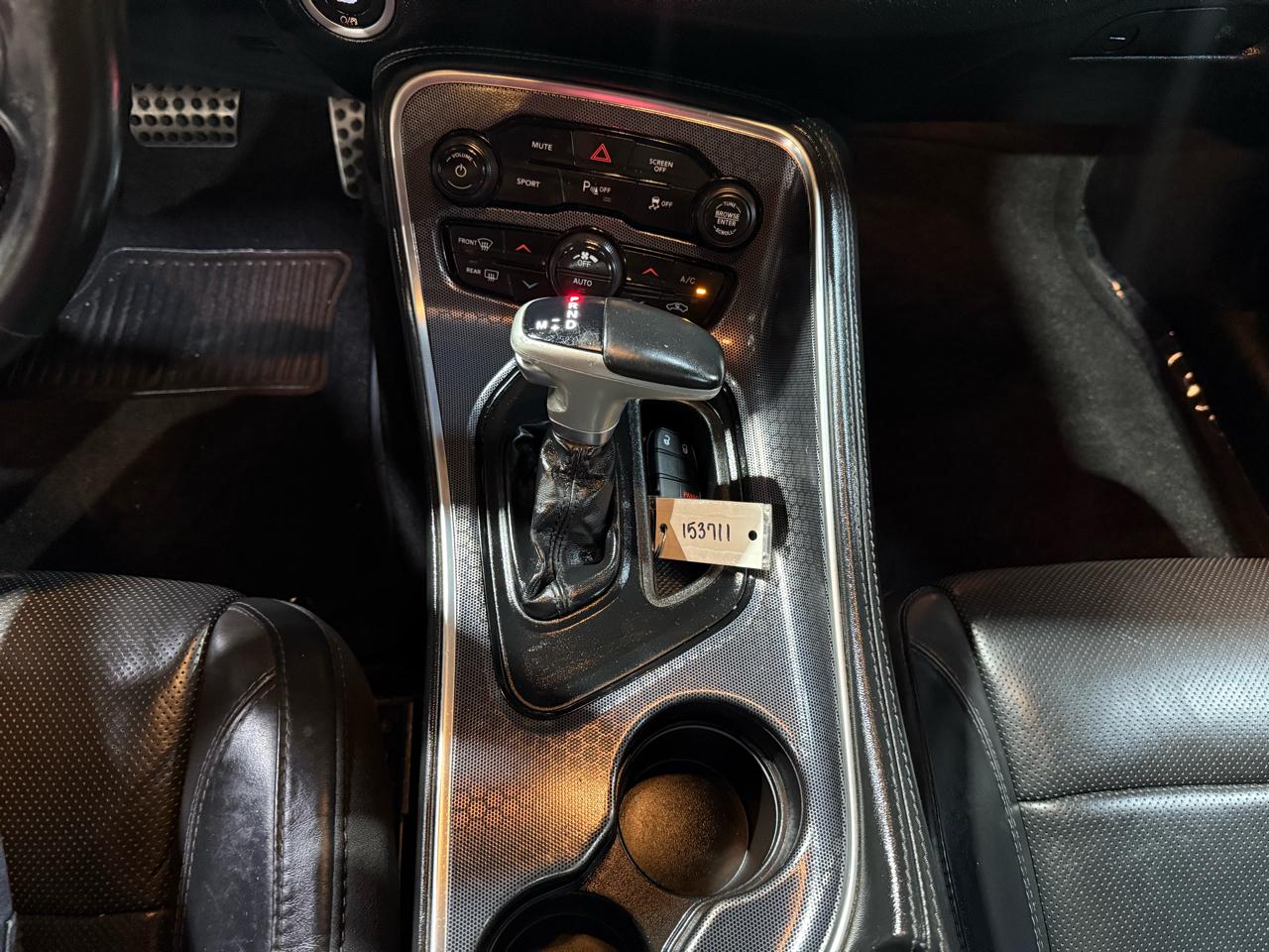 Dodge Challenger SXT Plus RWD 2018